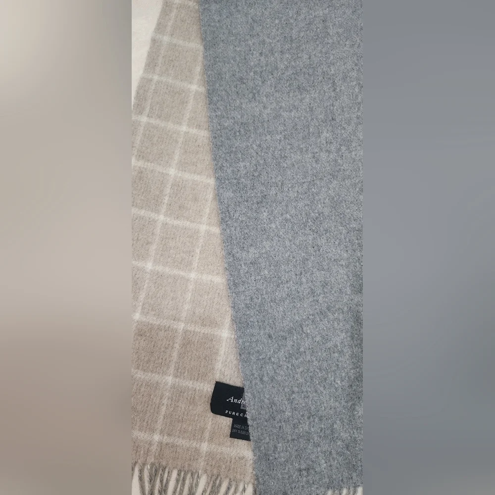 Andrew‎ Noble Gray and Beige Cashemire Scarf